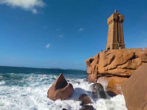 Maison contemporaine à proximité de la Côte de Granit Rose