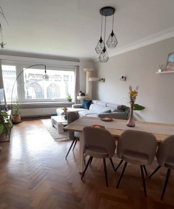 Appartement vue sur l'église Saint-Jacques de Még&Max