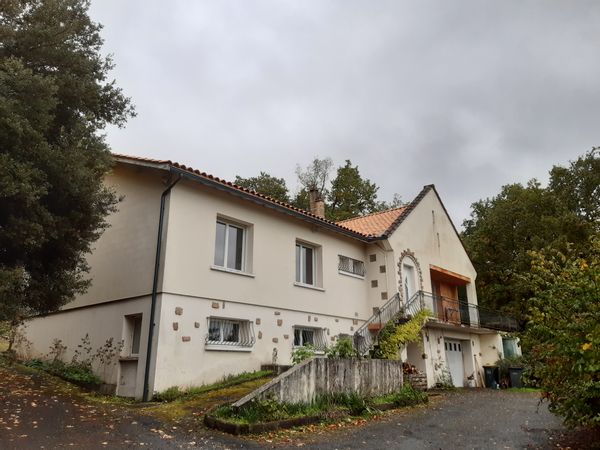 Logement autonome / Chambres privées à proximité d'Angoulême, la capitale de la BD