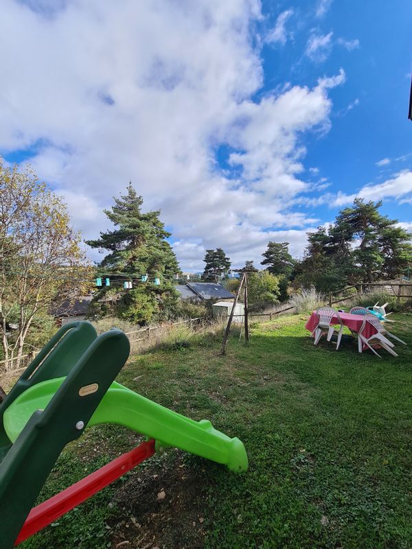 Jolie maison sur le causse Méjean proche des gorges du tarn