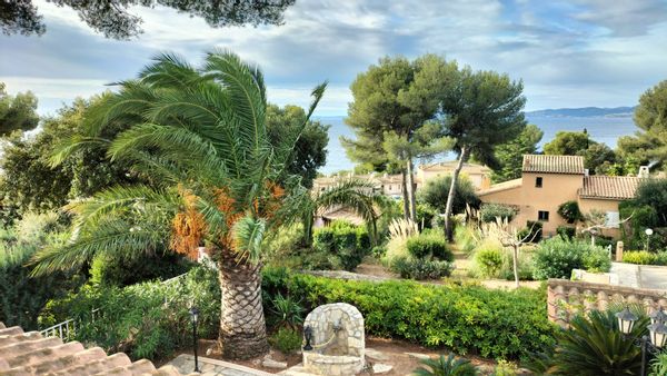 Villa DESIREE au bord de la Méditerranée