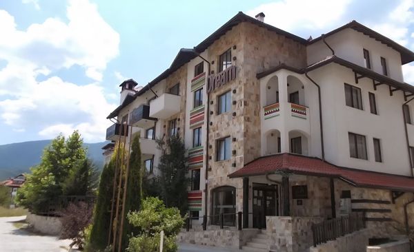 Bojan's mountain apartment.Inside Dream Hotel,at Bansko ski resort,with wonderfull summer activities