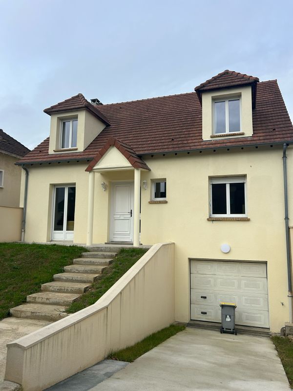 Maison avec grand jardin