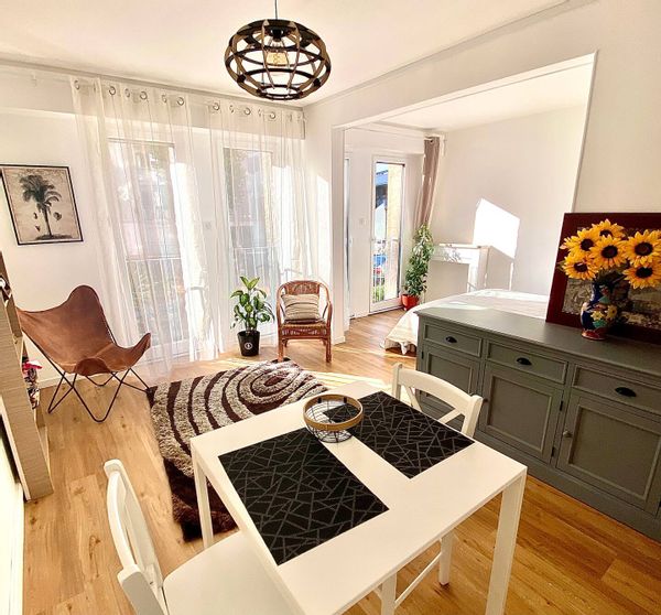 French Costal Cocoon - 200m from the Ocean