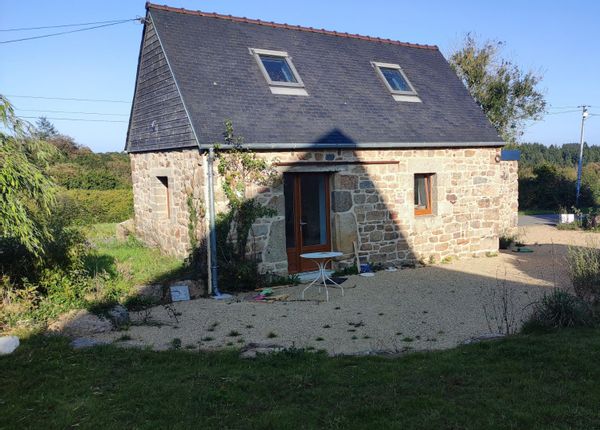 Charmante dépendance aménagée dans une ancienne ferme bretonne, proche mer
