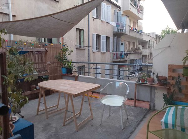 Appartement avec balcon aux Réformés