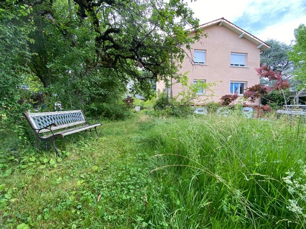 Appartement lumineux et calme proche de Genève