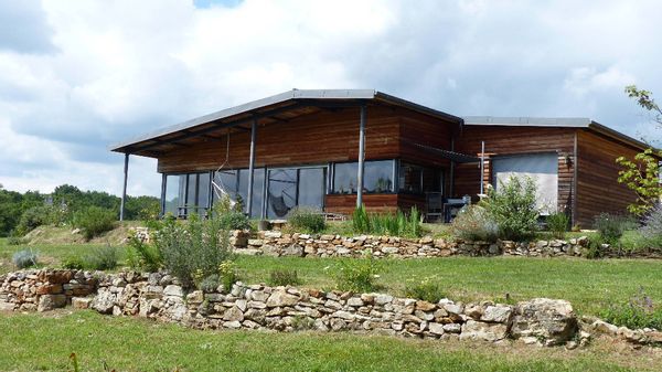 Maison écologique à la campagne
