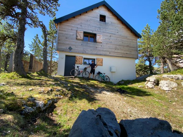Chalet à Arette La Pierre St Martin (1650m) au coeur de la station des Pyrénées atlantique.