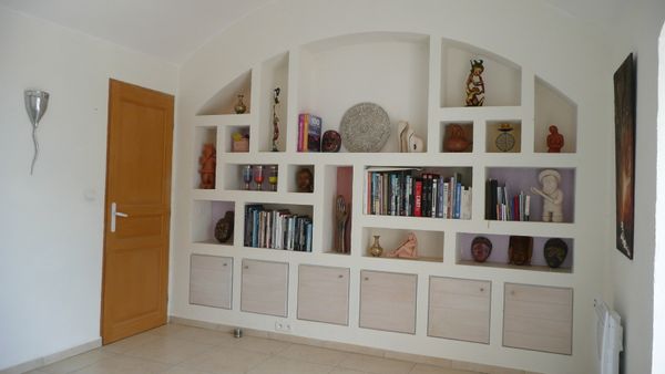 La maison de Roland Villa moderne avec vue panoramique plein sud sur la chaine des maures.