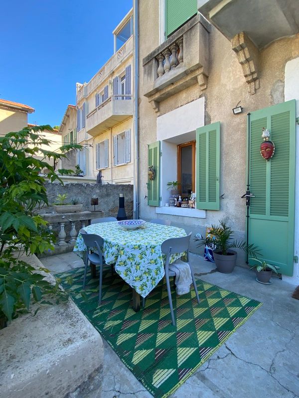 Charmante maison dans le 7ème arrondissement de Marseille. A 10 minutes à pied de la plage
