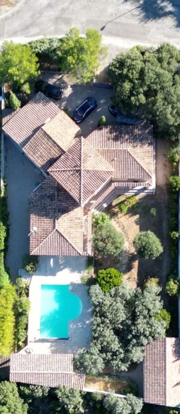 Au calme, en coeur de Garrigue pour une visite de quelques jours en pays nîmois