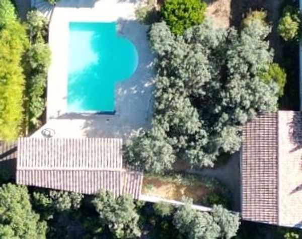 Au calme, en coeur de Garrigue pour une visite de quelques jours en pays nîmois