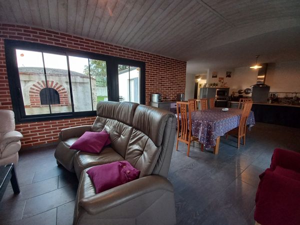 Jolie maison de campagne au calme, à 30 minutes de Nantes et des plages. Equipée PMR