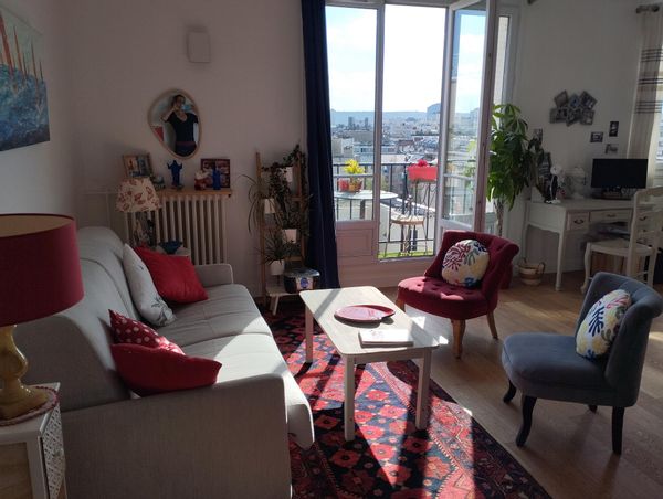 Un appartement tout neuf dans les hauteurs de Paris, avec vue imprenable sur la Tour Eiffel !