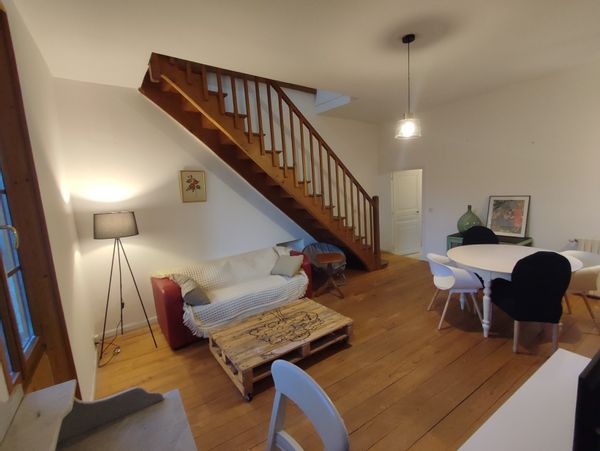Charmant duplex 2 chambres, 70 m2, balcon, au coeur du vieux Cahors