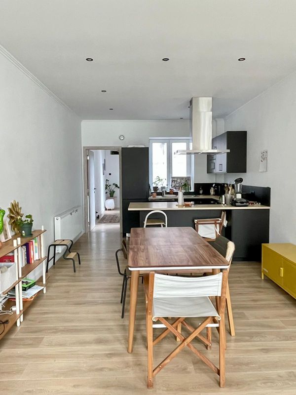 Chambre privée dans un grand appartement au coeur de Bruxelles.