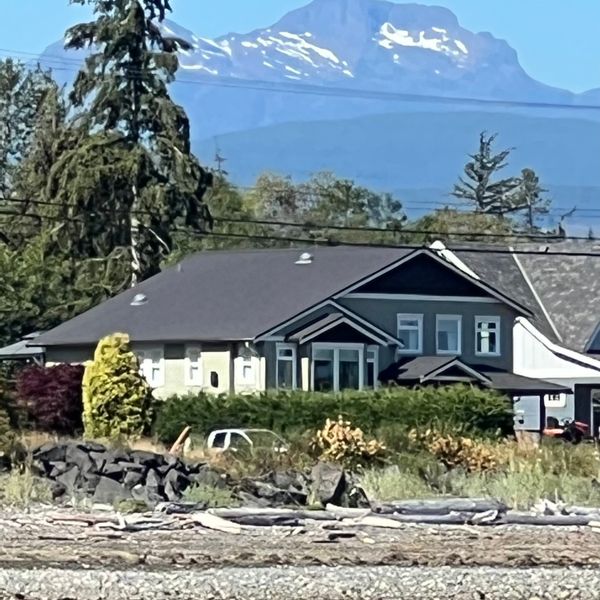 Steve and Bernis hus