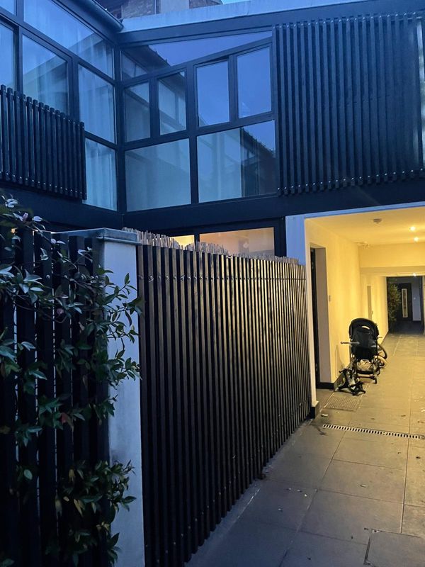 Loft duplex design et chaleureux à Montreuil, terrasse et barbecue, à 5 min de Paris.