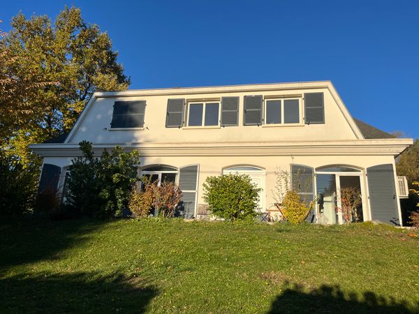 Maison de famille dans un environnement calme, vue dégagée, à proximité des stations de ski