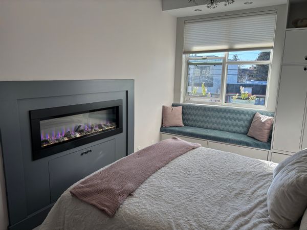 Charming 1 Bedroom / den great vibe in delightful Kensington area of Calgary. Close to everything!