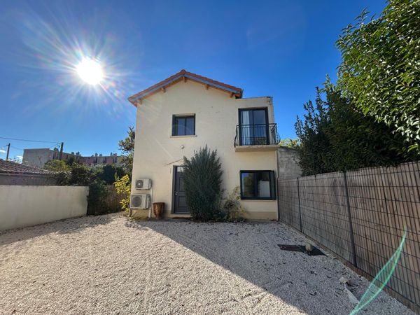 Charmante maison, cœur de Montpellier, avec jardin tranquille et accès transports en commun proche.