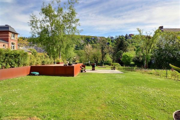 Maison cocon 3 chambres avec grand jardin au coeur de Profondeville