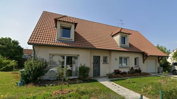 Grande maison de 200m2, adaptées aux enfants, au calme, dans village dynamique, à 10 min de Reims