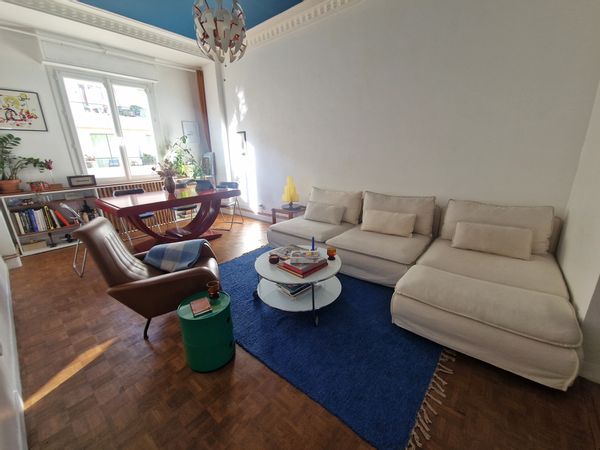 Appartement cosy en plein cœur de Marseille, dans un immeuble Arts Déco plein de charme.