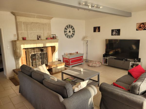 Vacances en famille à Chaniers : espace, nature et découvertes.