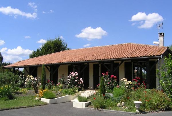 Maison de famille a 30 km de Bordeaux