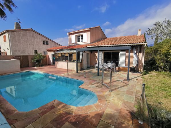 La maison des tourterelles