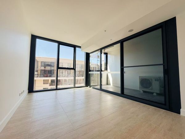 Eva private room