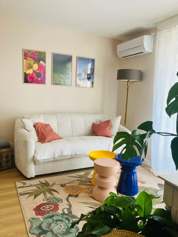 Appartement 4 personnes max, centre ville d'Aix, calme, terrasse, clim, ascenseur.