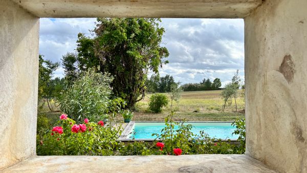 Ancienne école avec piscine en Périgord