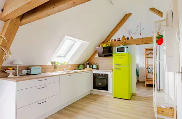 Découvrez le charme du grenier à fruits, appartement entièrement rénové au 3ème étage