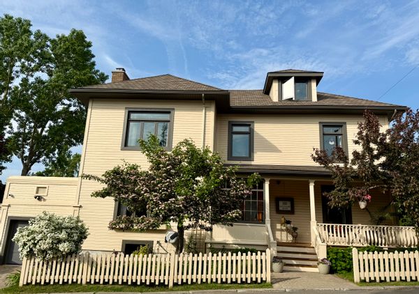 Charmante maison de 4 chambres près de tout