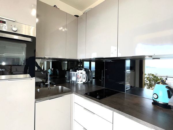 Studio with a panoramic sea view, terrace 14M2,  5-minute walk from a turquoise water beach.