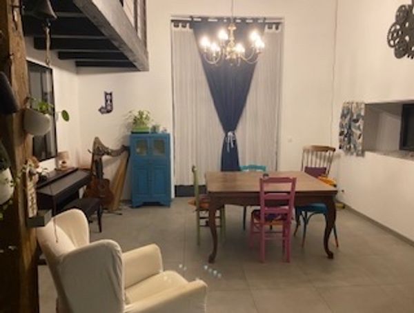 Ferme bressane pour 6 personnes au calme en pleine campagne à 1h de Lyon et 2h de Genève.