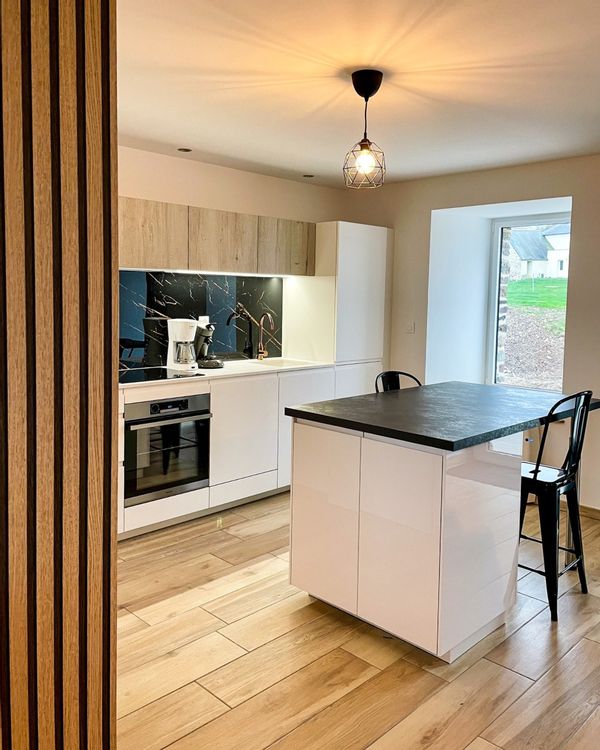 3 Gîtes de 6/8 avec piscine d intérieur au cœur de la forêt de Broceliande  Paimpont Bretagne