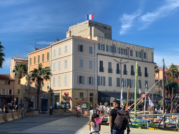 Duplex lumineux avec vue sur le port – Sanary-sur-Mer