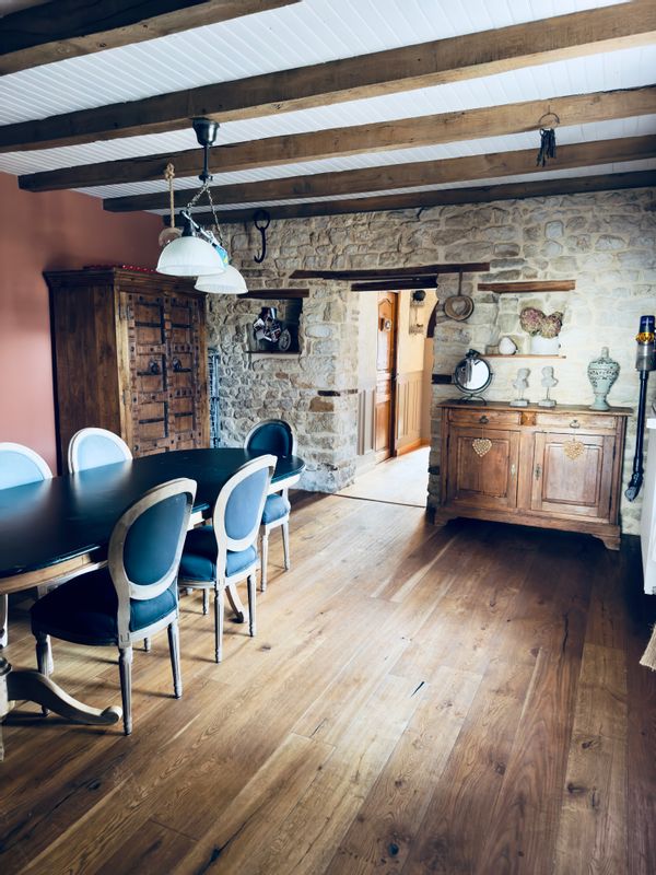 Maison de caractère et coin de paradis, au cœur de la Franche -comté