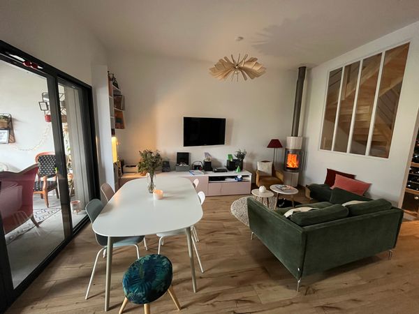 Maison atypique entre lac d’Annecy et montagne