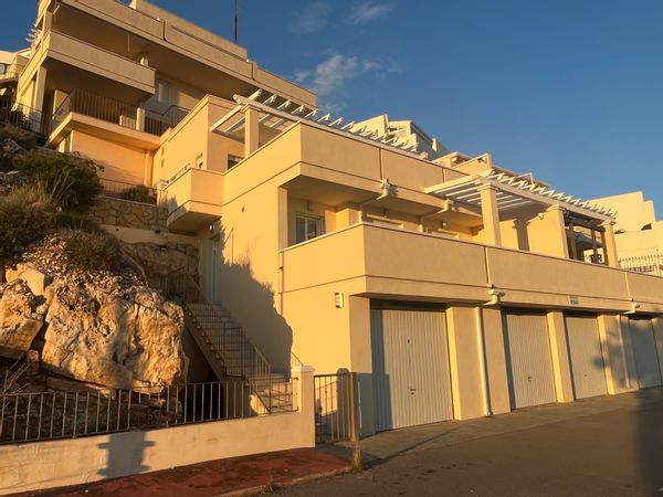 vila panoramique à Peniscola vue mer 180 °terrasses  garages  piscine ,jacuzzi : luxe et bien être