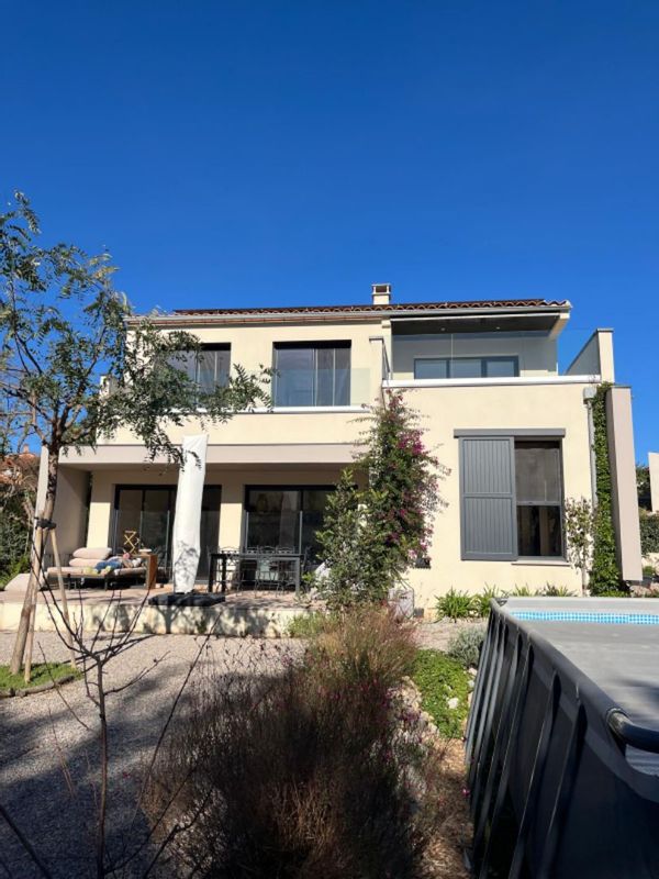 Maison dans un village de charme à 25 minutes de la plage et 1h00 des Pyrénées.