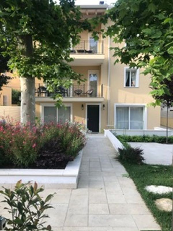 Villa con giardino vicino al centro di Bologna