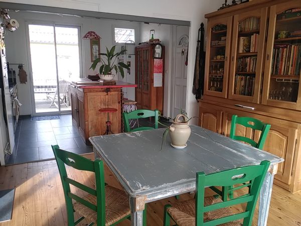 La Croisette, une maison calme avec deux chambres à La Rochelle.