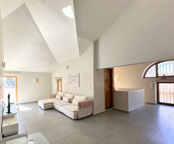 Casa di שטרנא שרה