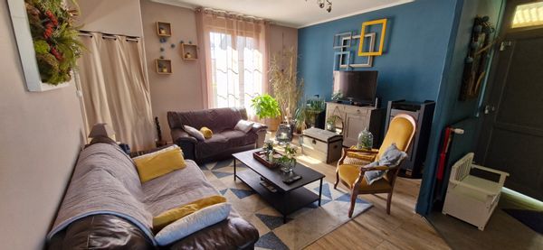 Maison de ville spacieuse avec jardin