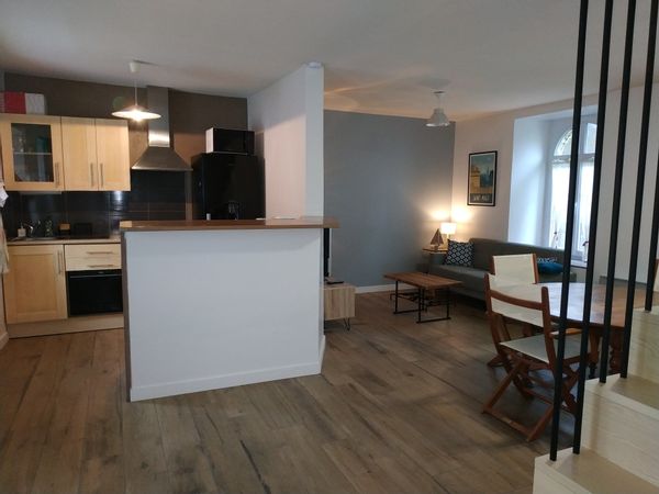 Maison dans une impasse avec jardin et proche d'Intra Muros